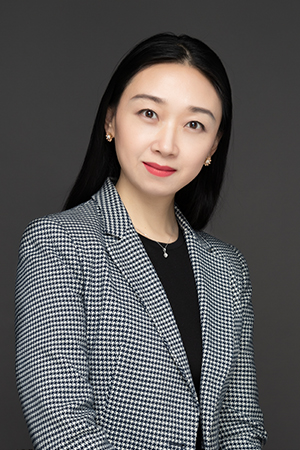 姜南：融合部行政副校長，人力資源部副主任