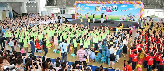 校園電視臺(tái)：2011年小學(xué)部六一兒童節(jié)精彩視頻！