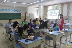  迎接新學(xué)期，MYP教師集體充電 