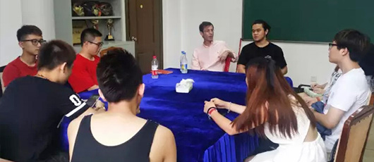  【中美英才班動態(tài)】畢業(yè)生們，歡迎?；丶铱纯?！ 