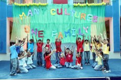 融合部“Many cultures,one family”國際日活動