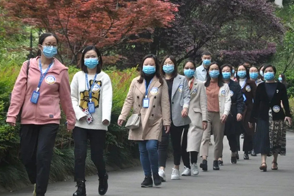  戰(zhàn)“疫”，為每一個(gè)生命護(hù)航！——記小學(xué)部4.11實(shí)戰(zhàn)復(fù)學(xué)演練 