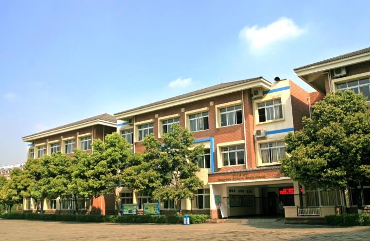 關(guān)注 | 我校2022級(jí)初中一年級(jí)新生隨機(jī)錄取結(jié)果已確定