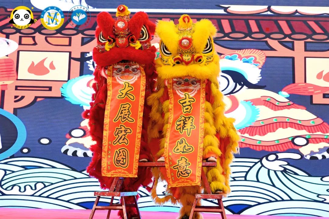 弘揚天府文化 傳承非遺經(jīng)典 ——記成都美視學校“非遺傳承進百校公益活動閉
