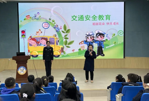 家長(zhǎng)助“教”，“育”見美好——中國部·小學(xué)家長(zhǎng)課堂掠影